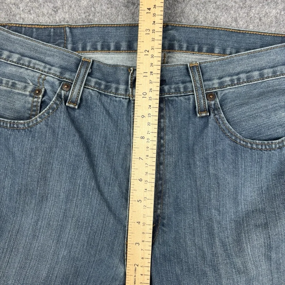 Levi's 559 Jeans Mens 36x34 Relaxed‎ Straight Medium Wash Classic Blue Denim EUC